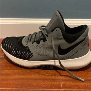 Nike Air Precision 2